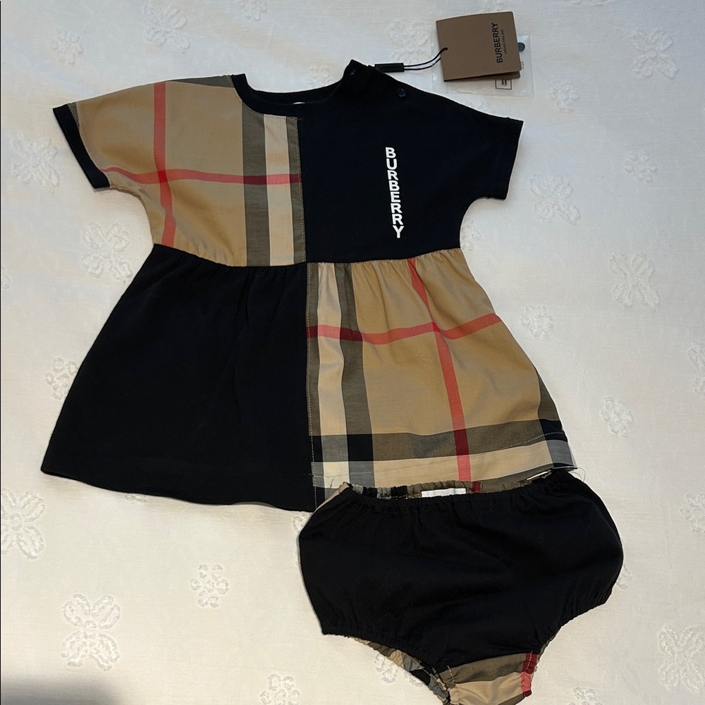 Burberry Black and Tan Check Baby Dress Set size 9 months. New w tags
